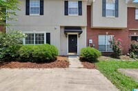 718 3rd St NE photo'