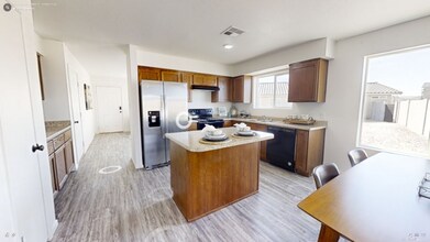 7814 E 46th Ln in Yuma, AZ - Building Photo - Building Photo