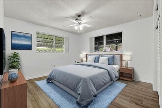 9200 SW 55th St in Cooper City, FL - Foto de edificio - Building Photo