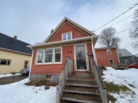 315 Myrtle St in Summerside, PE - Building Photo
