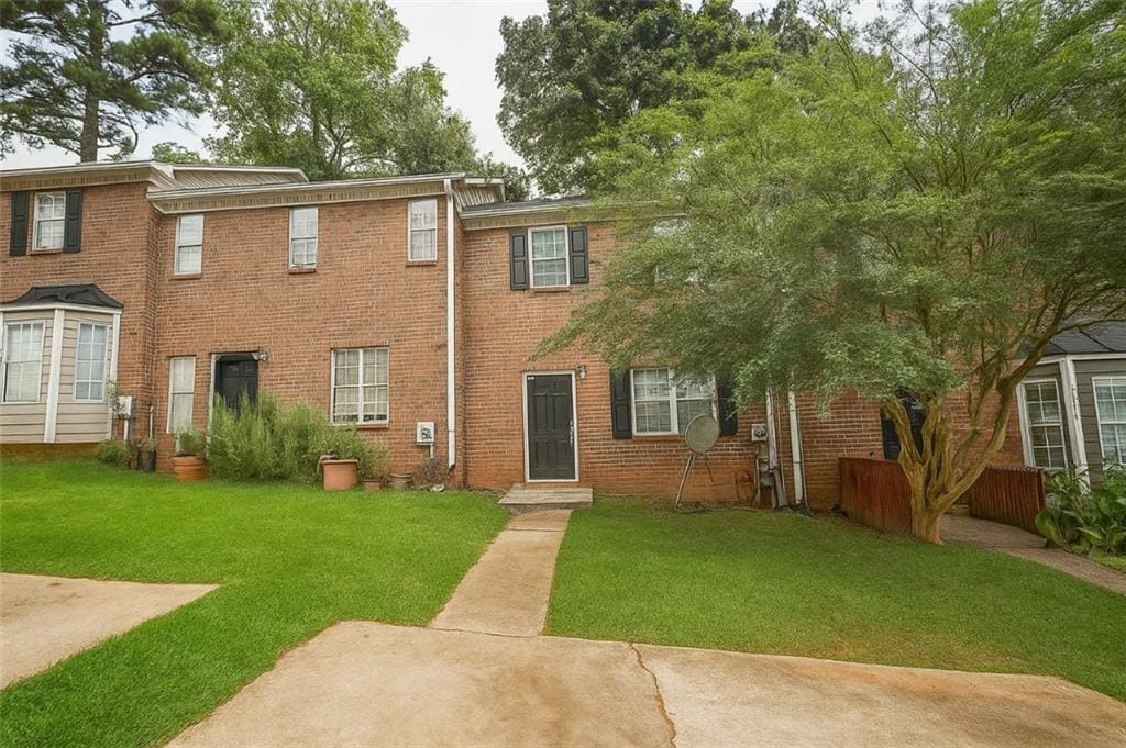 7215 Crestside Dr in Austell, GA - Building Photo