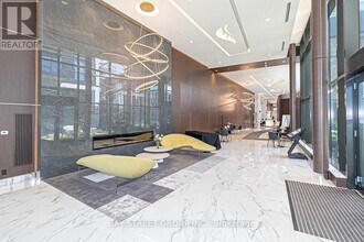 85-2085 McMahon Dr in Toronto, ON - Building Photo - Building Photo