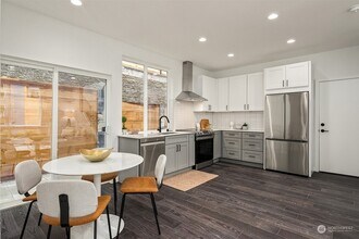 1714 NE 96th St in Seattle, WA - Building Photo - Building Photo