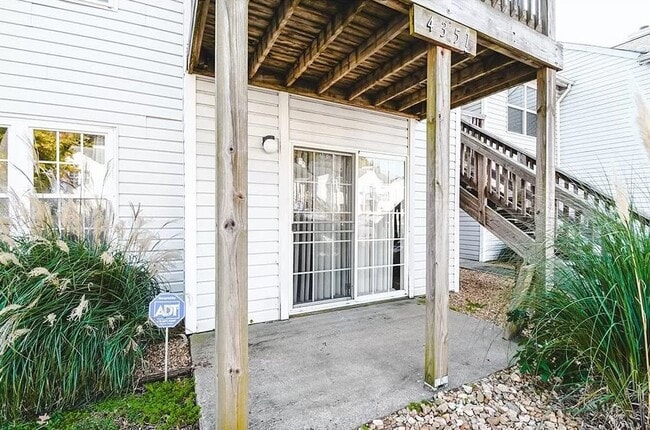 4351 Beasley Ct, Unit 1 in Virginia Beach, VA - Building Photo - Building Photo