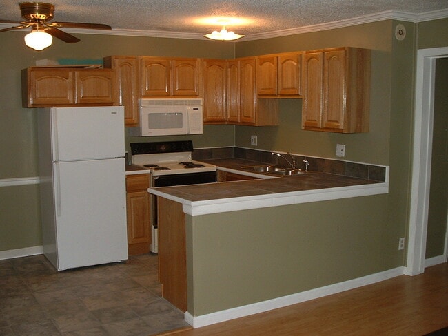 property at 1512 Forest Ave
