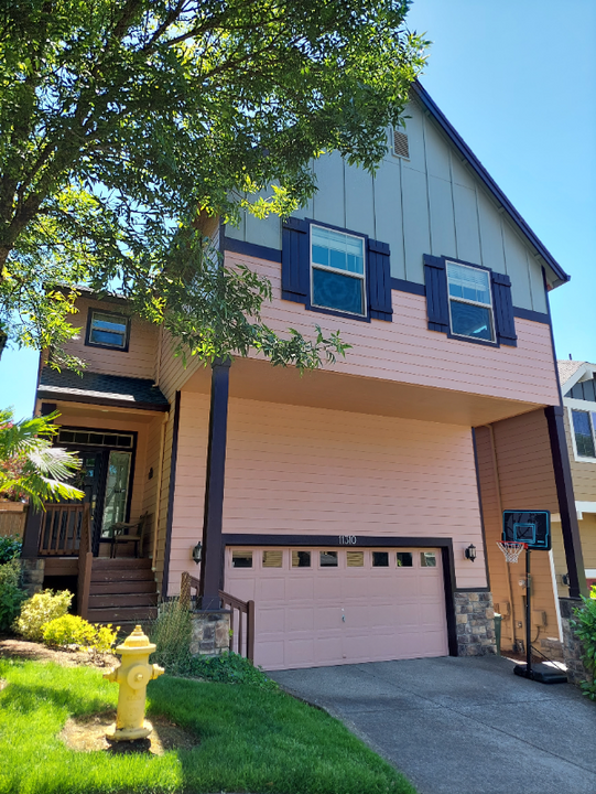 11310 NW Kimble Ct in Portland, OR - Foto de edificio