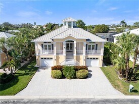 27130 Flamingo Dr in Bonita Springs, FL - Building Photo