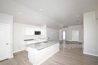 6906 Athens St in Timbercreek Canyon, TX - Building Photo - Building Photo