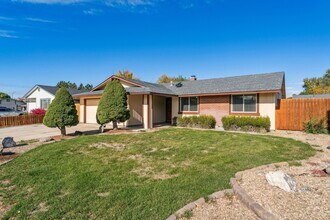 1508 W Elm Pl in Meridian, ID - Building Photo - Building Photo