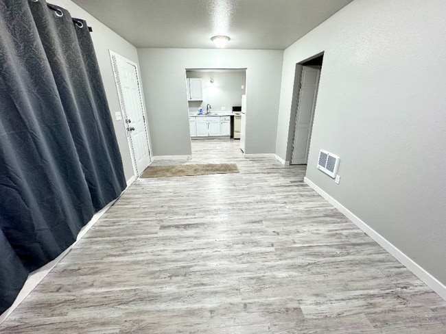 63671 Harriet Rd in Coos Bay, OR - Building Photo - Building Photo