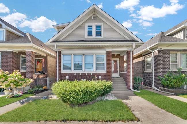 6238 S Massasoit Ave