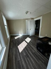242 E High St in Manchester, NH - Building Photo - Building Photo
