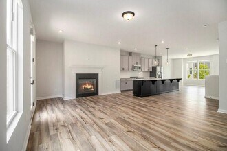 387 Skylar Way SE in Atlanta, GA - Building Photo - Building Photo