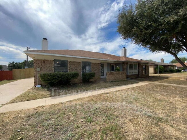 209 Hickory Springs Dr