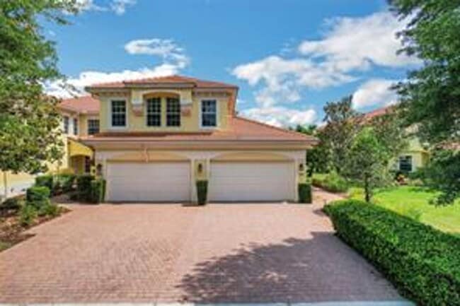 property at 9322 Avenida San Pablo