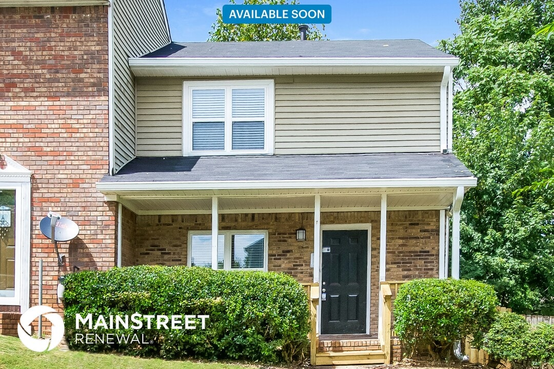 304 Flagstone Way in Austell, GA - Building Photo
