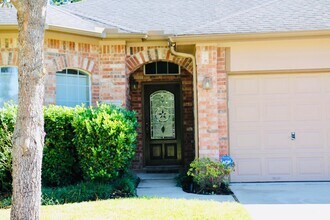 17618 Bryce Manor Ln in Humble, TX - Building Photo - Building Photo