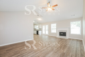75 Wynfield Dr in Porterdale, GA - Building Photo - Building Photo