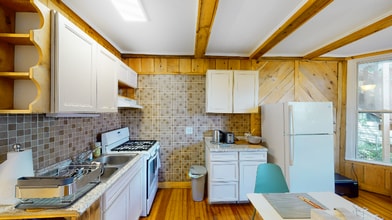 6 Asbury Ct in Binghamton, NY - Building Photo - Building Photo