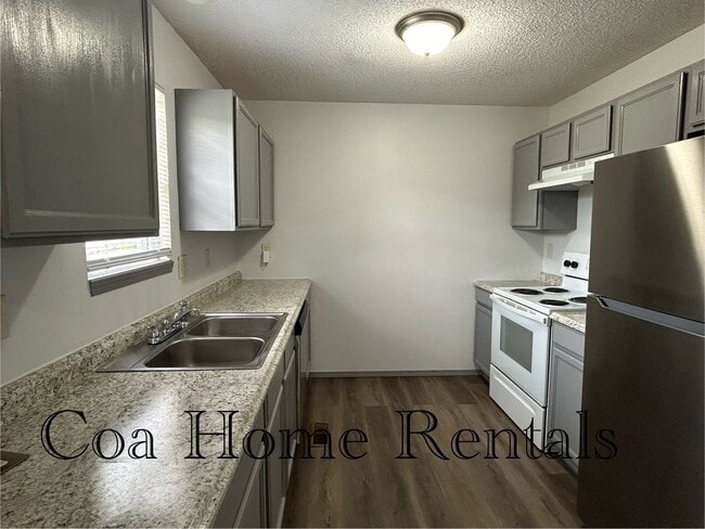 1204 N Indiana Ave in Wichita, KS - Building Photo - Building Photo