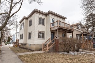 1500 E Oklahoma Ave, Unit 1502 in Milwaukee, WI - Building Photo