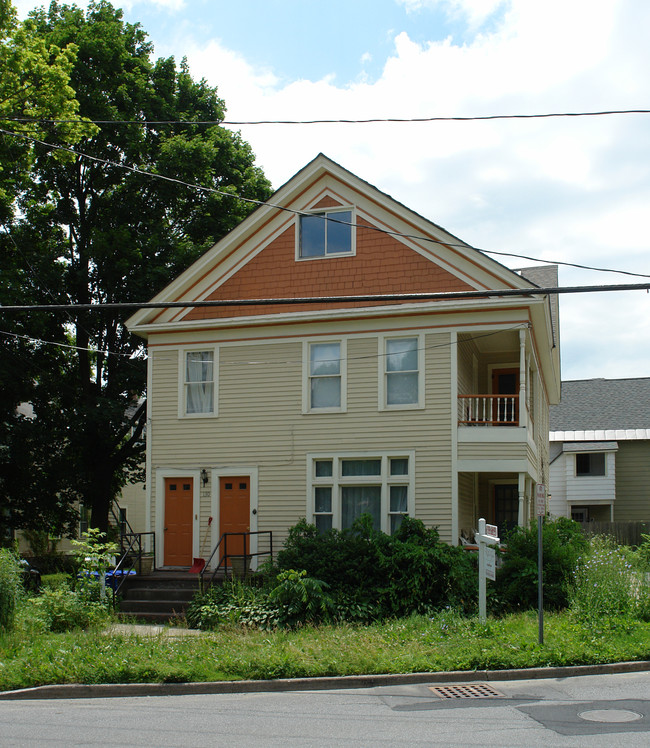 130 Van Dam St in Saratoga Springs, NY - Building Photo - Building Photo