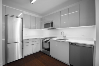 400 W 113th St in New York, NY - Building Photo - Building Photo