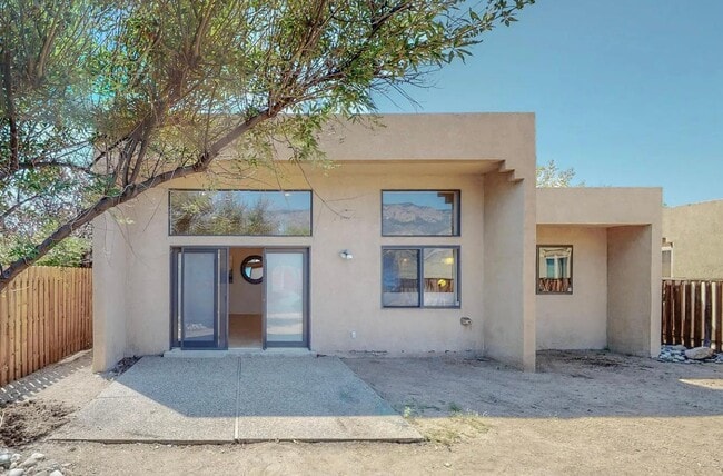 2411 Tramway Terrace Ct NE in Albuquerque, NM - Building Photo - Building Photo