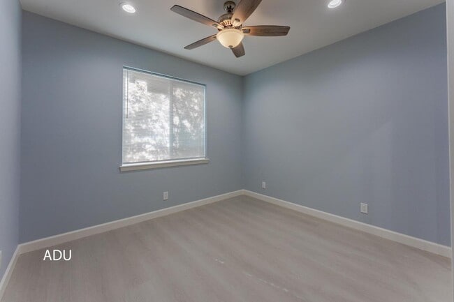 462B Madison in San Jose, CA - Foto de edificio - Building Photo