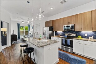 Woodlands at the Preserve in Garland, TX - Building Photo