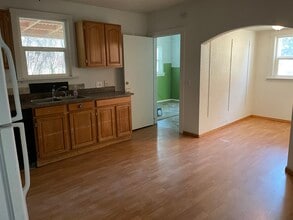 228 E Schonchin St in Chiloquin, OR - Building Photo - Building Photo