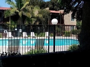 1000 W MacArthur Blvd, Unit 092 in Santa Ana, CA - Building Photo - Building Photo