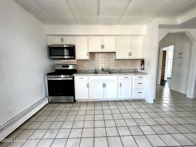 57 Osborn St in Keyport, NJ - Building Photo - Building Photo