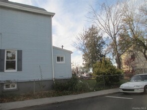 40 W Broad St in Haverstraw, NY - Building Photo - Building Photo