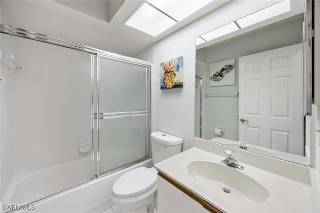 property at 822 Gulf Pavillion Dr