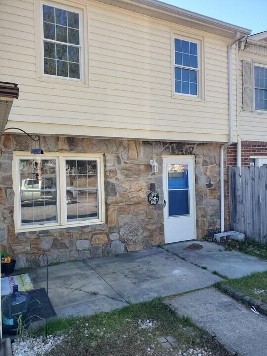 360 Seminole Trail in Danville, VA - Building Photo