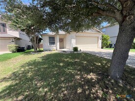 2111 Dodge Dr in New Braunfels, TX - Building Photo