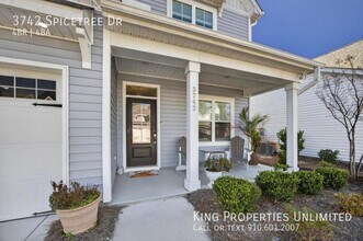 3742 Spicetree Dr in Wilmington, NC - Building Photo - Building Photo