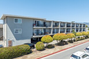 6509 Sabado Tarde Rd in Goleta, CA - Building Photo