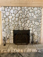 1050 Carousel Rd in Lake Arrowhead, CA - Building Photo - Building Photo