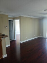 8813 Latrec Ave, Unit 202 in Orlando, FL - Building Photo - Building Photo