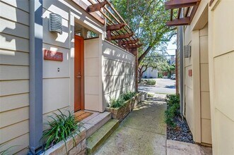 3949 Buena Vista St in Dallas, TX - Building Photo - Building Photo