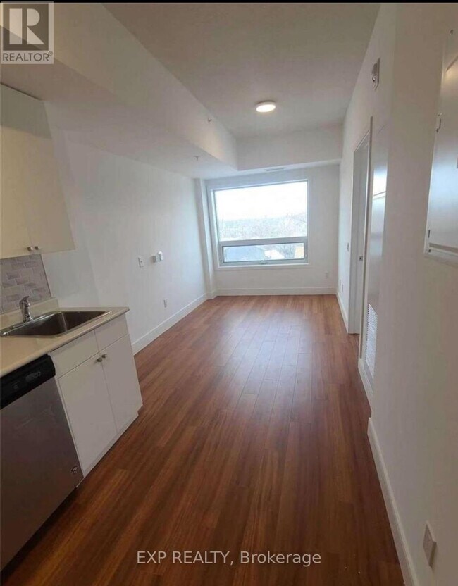 1 Wellington St in Brantford, ON - Building Photo - Building Photo