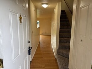 454 S 42nd St in Springfield, OR - Building Photo - Building Photo