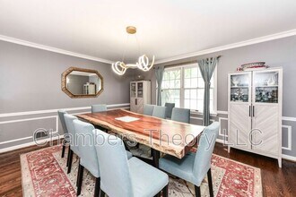 5601 Little Falls Rd in Arlington, VA - Building Photo - Building Photo