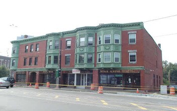 733-747 Huntington Ave in Boston, MA - Foto de edificio - Building Photo