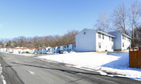 Beason Square in Uniontown, PA - Foto de edificio - Building Photo