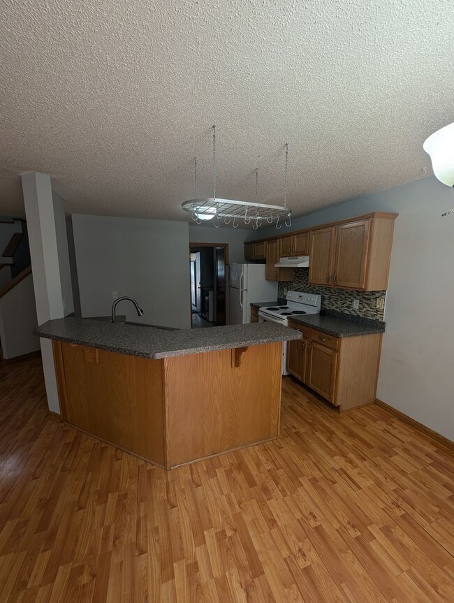 41XX Raptor Rd in Eagan, MN - Building Photo - Building Photo