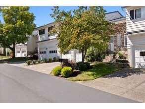 14912 NE Rose Pkwy in Portland, OR - Building Photo - Building Photo