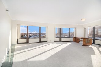 5000 Town Center in Southfield, MI - Building Photo - Building Photo